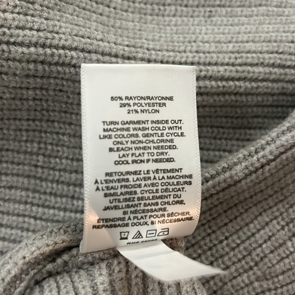 EXPRESS Sweater - Picture 5 of 5